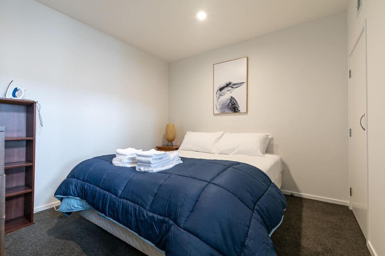 Roomy High-Ceiling Loft Apartment - Free Parking! Auckland Extérieur photo