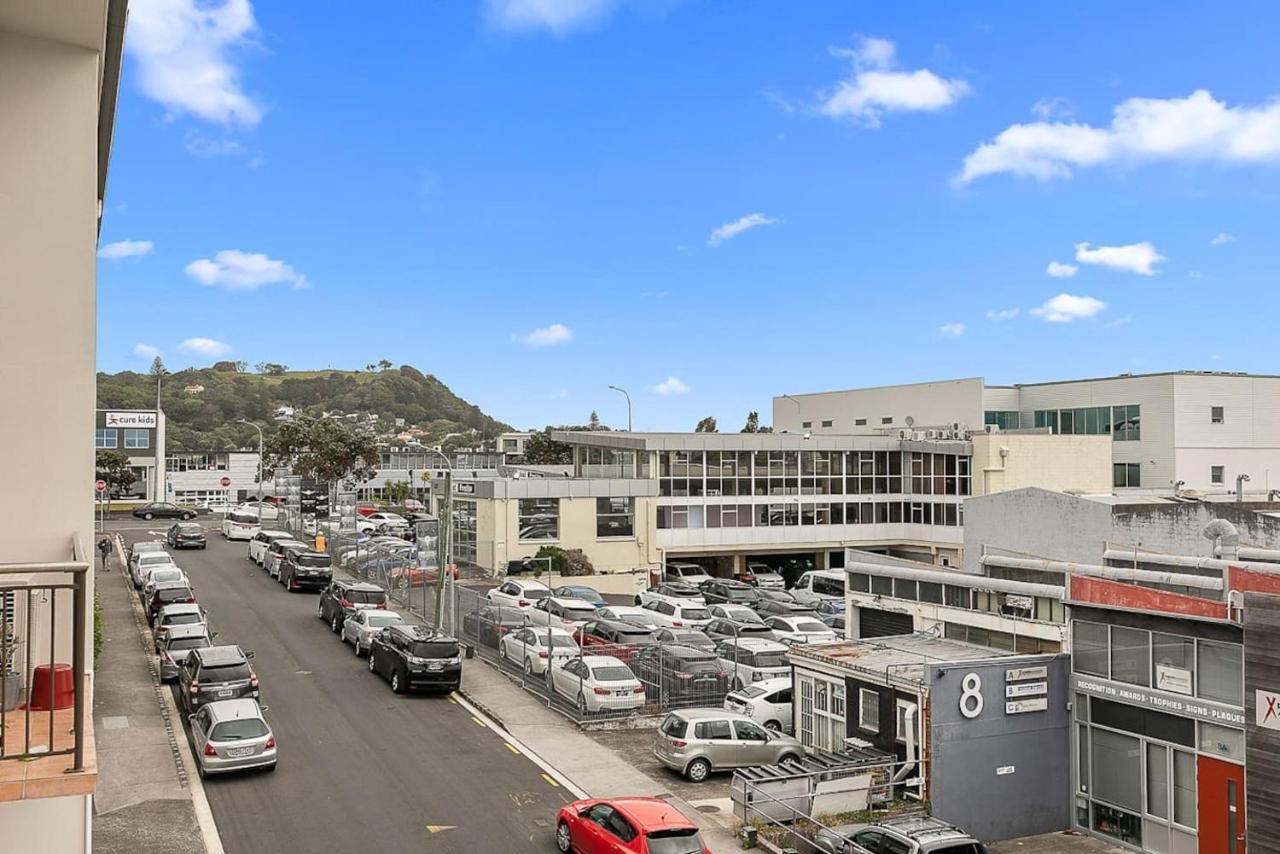 Roomy High-Ceiling Loft Apartment - Free Parking! Auckland Extérieur photo